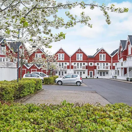 Дом отдыха 4 Person In *